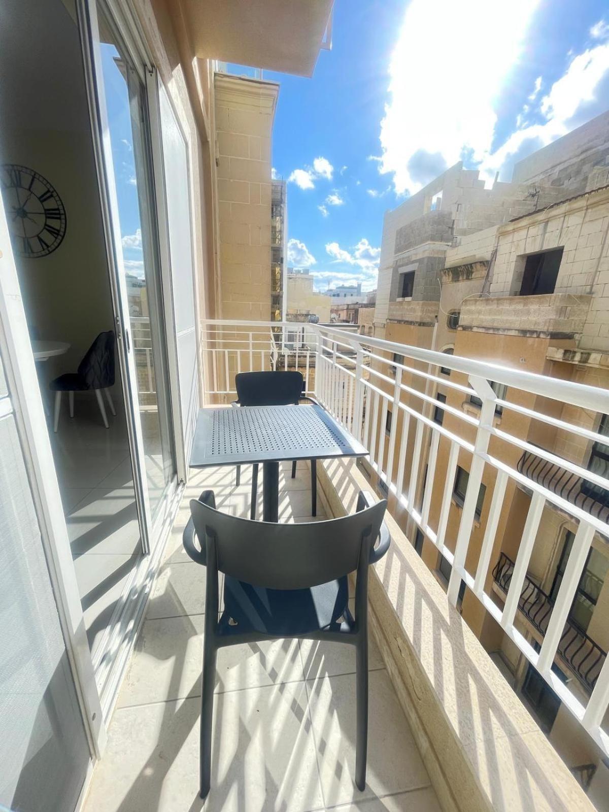 Venus Apartment Sliema Bagian luar foto